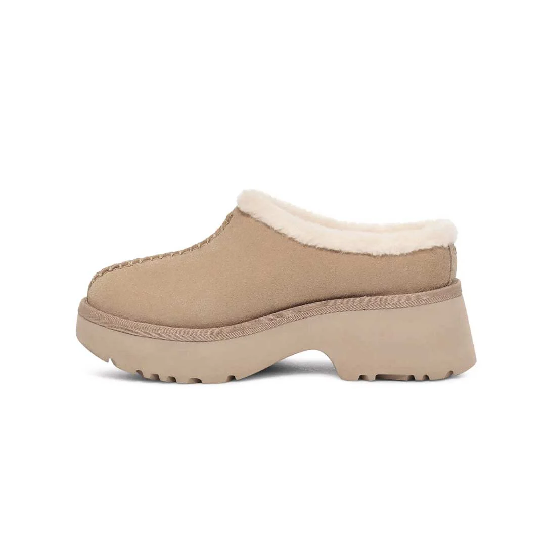 UGG® - Women's New Heights Cozy Clogs (1162510-DRI) - Image 2